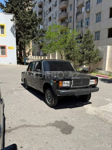 LADA (VAZ) 2107-2