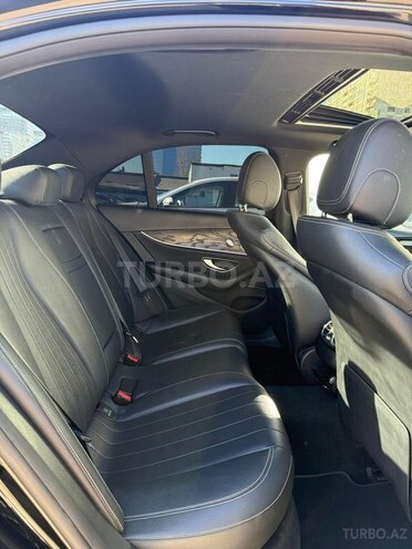 Mercedes E 300-14