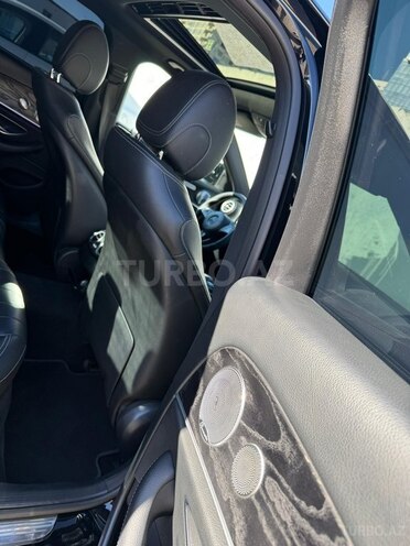 Mercedes E 300-13