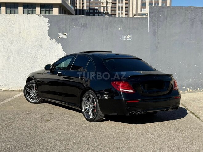 Mercedes E 300-3
