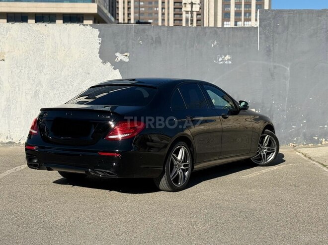 Mercedes E 300-4
