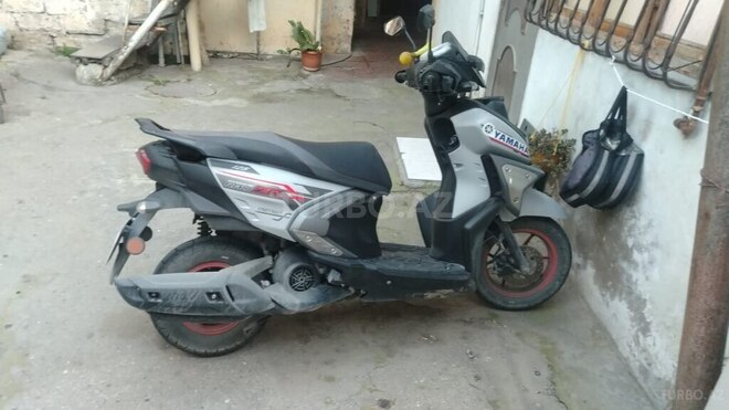 Yamaha RayZR Street Rally 125-1
