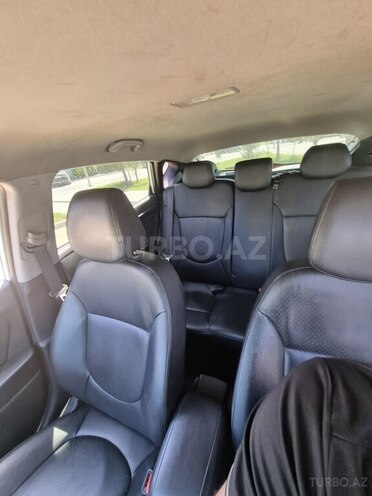 Hyundai Accent-6