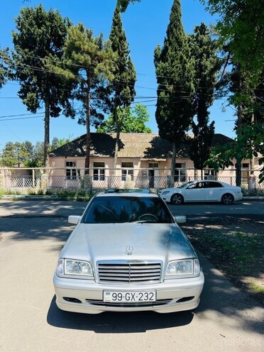 Mercedes C 180-2
