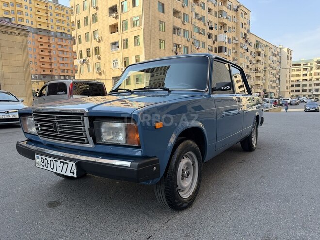 LADA (VAZ) 2107-2