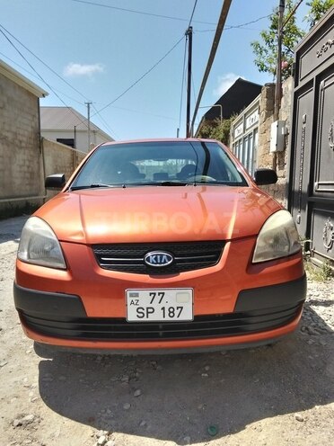Kia Rio-1