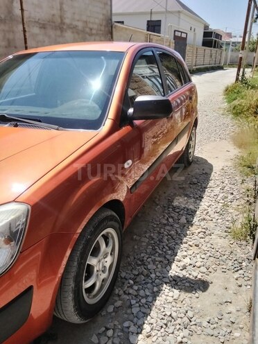 Kia Rio-3