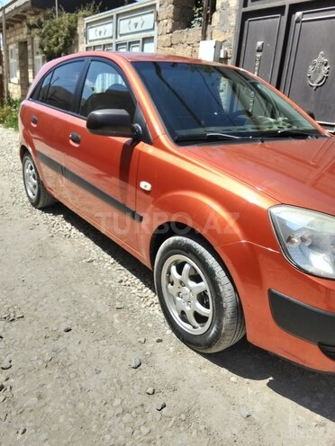 Kia Rio-4