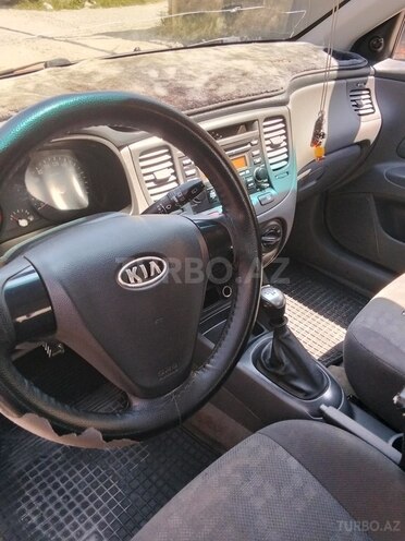 Kia Rio-11