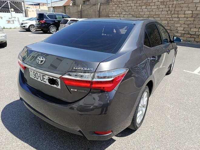 Toyota Corolla-6