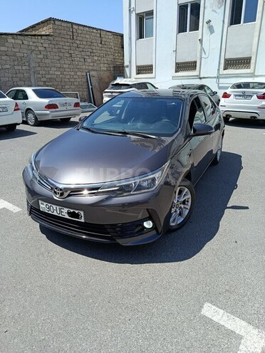 Toyota Corolla-10