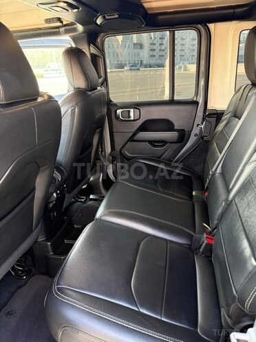 Jeep Wrangler-20