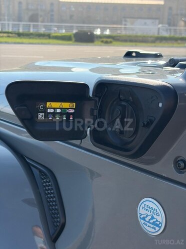 Jeep Wrangler-16