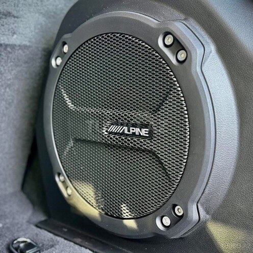 Jeep Wrangler-21