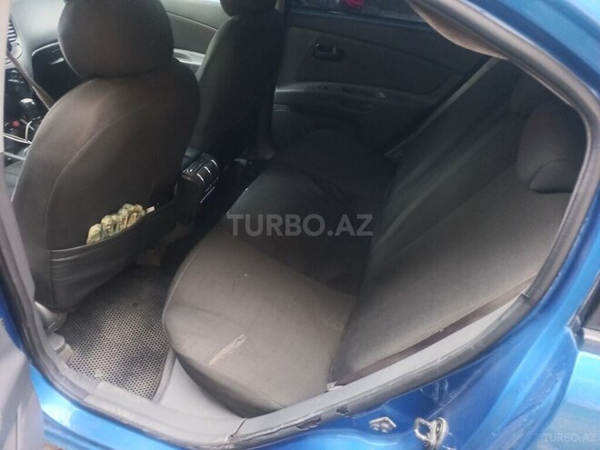 Kia Rio-5