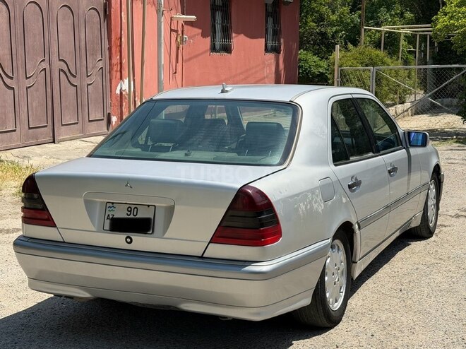 Mercedes C 230-6