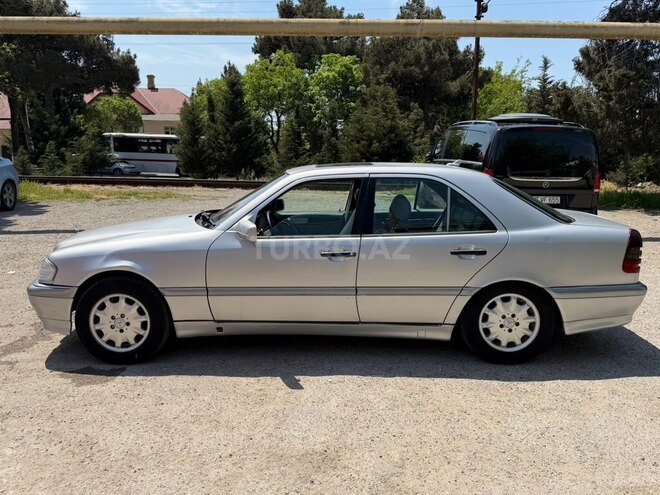 Mercedes C 230-8