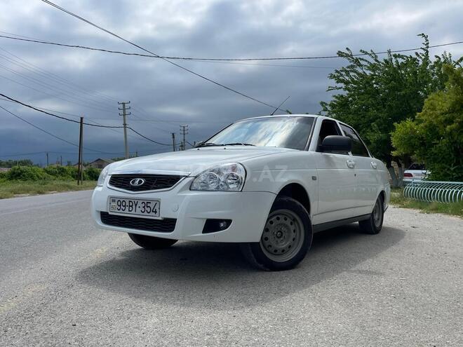LADA (VAZ) Priora-1