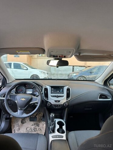 Chevrolet Cruze-14
