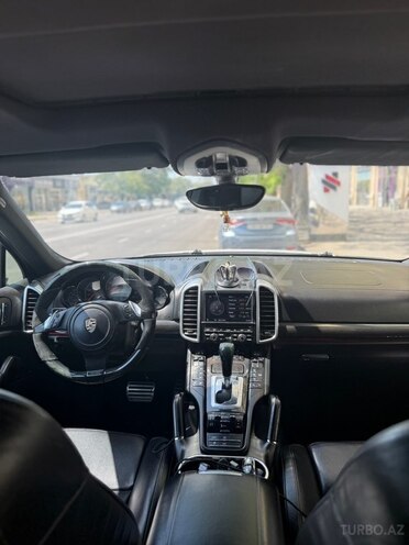 Porsche Cayenne S-5