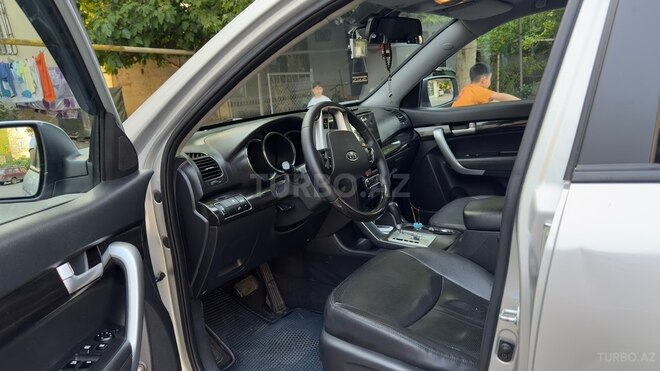 Kia Sorento-6
