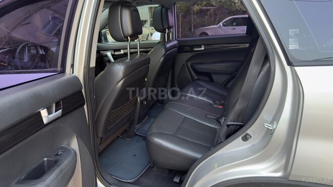 Kia Sorento-7