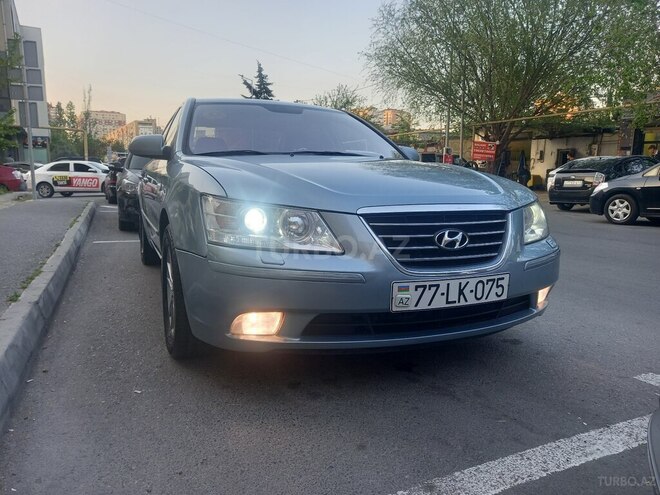 Hyundai Sonata-1