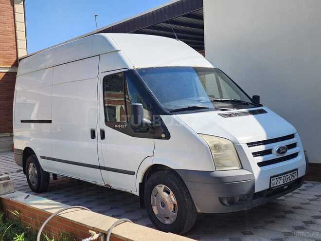 Ford Transit-2