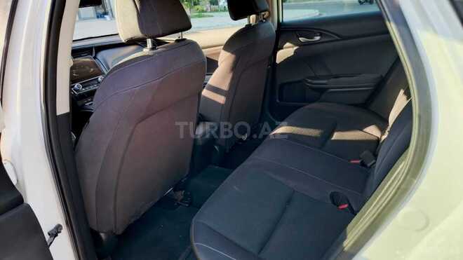 Honda Insight-7