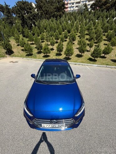 Hyundai Accent-7