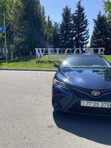 Toyota Camry-5