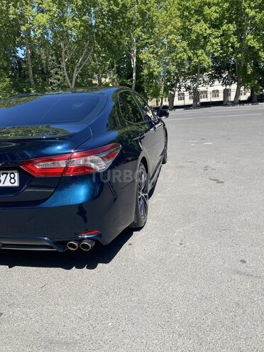 Toyota Camry-6