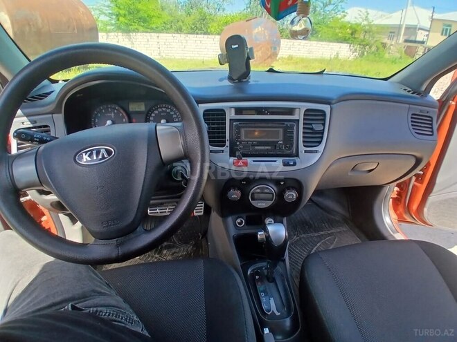 Kia Rio-8