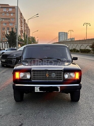 LADA (VAZ) 2107-2
