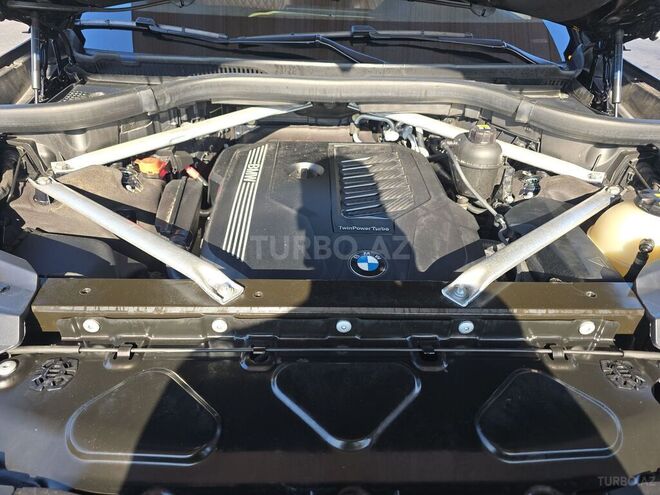 BMW X7-14