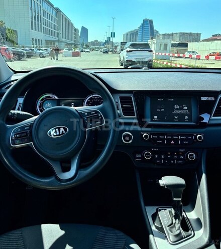 Kia Niro-2