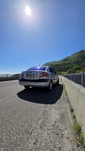 Kia Rio-5
