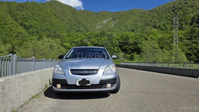 Kia Rio-2