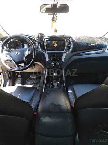 Hyundai Santa Fe-11