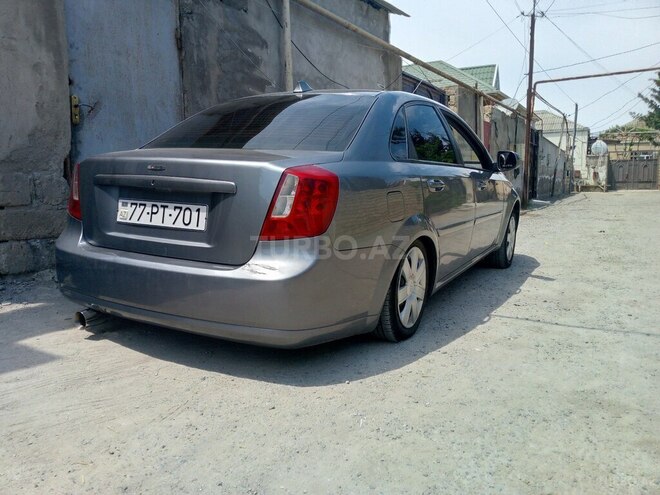 Chevrolet Lacetti-2