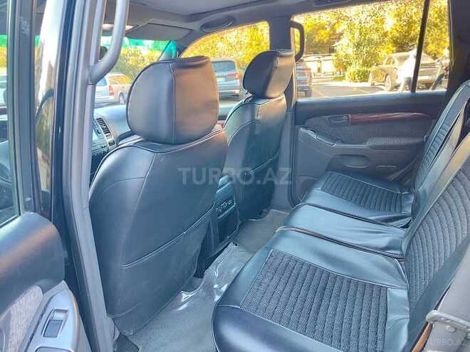 Toyota Land Cruiser Prado-10