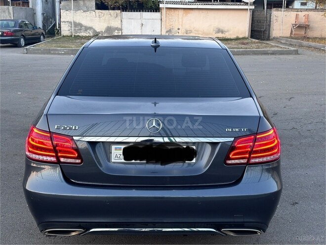 Mercedes E 220-8
