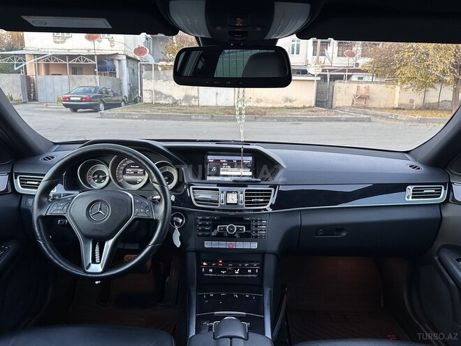 Mercedes E 220-9