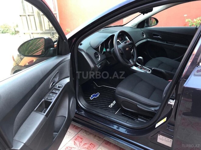 Chevrolet Cruze-6