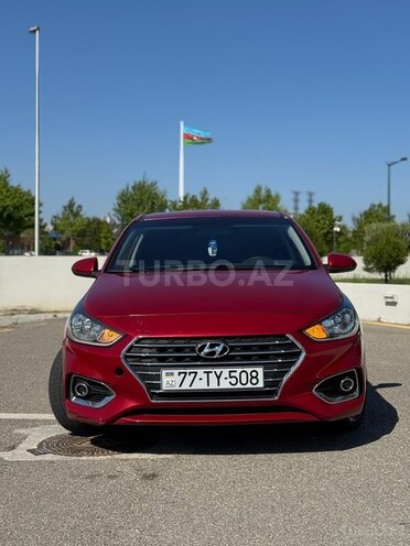 Hyundai Accent-1