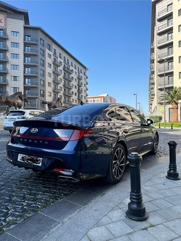 Hyundai Sonata-2