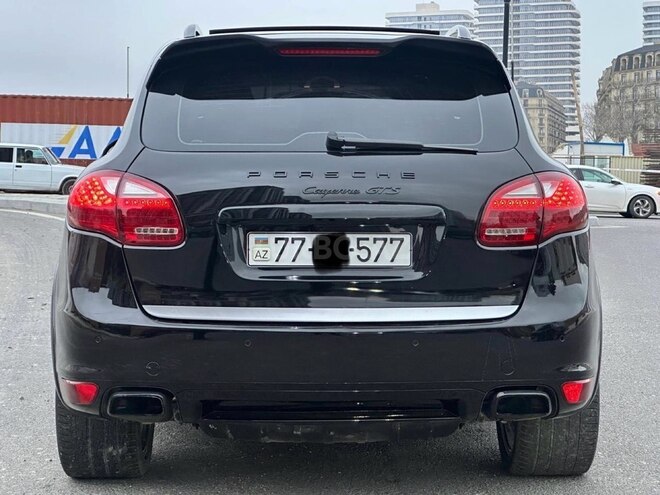 Porsche Cayenne-6