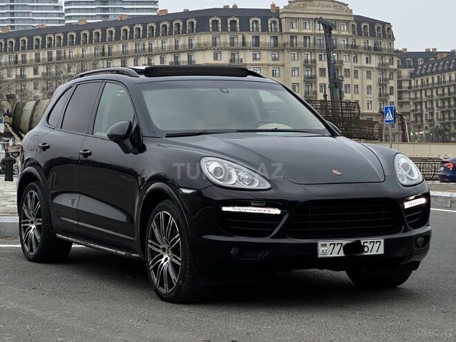 Porsche Cayenne-10