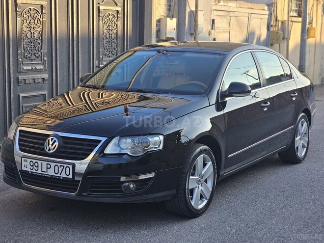 Volkswagen Passat-8
