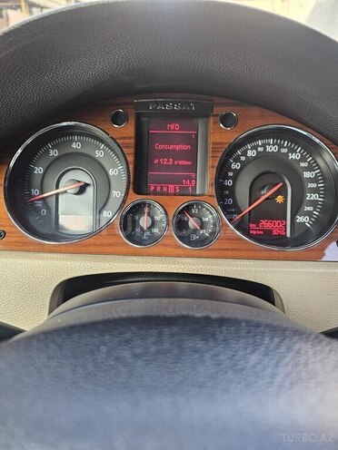 Volkswagen Passat-12